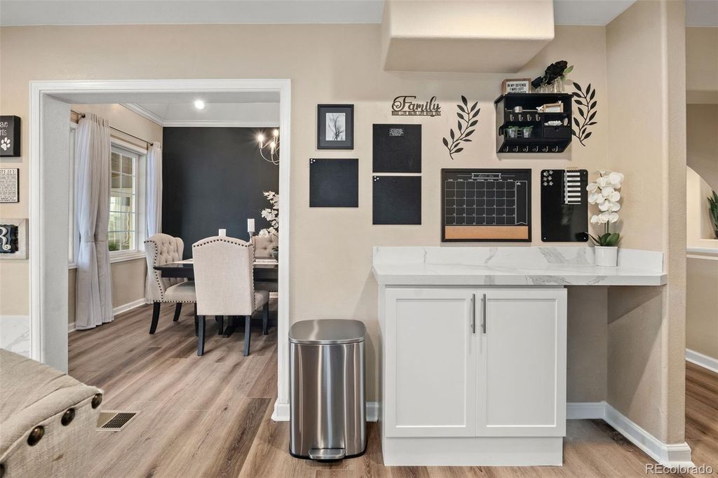 Image 12 of property listing at 6691 S Abilene Way, Centennial, CO 80111