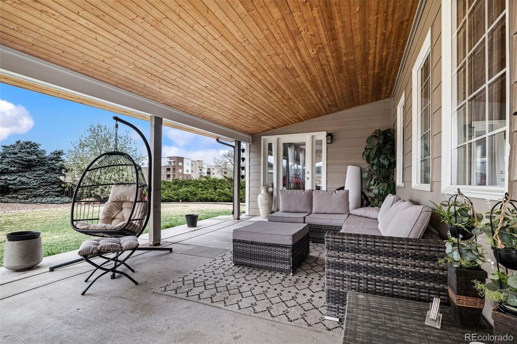 Image 41 of property listing at 6691 S Abilene Way, Centennial, CO 80111