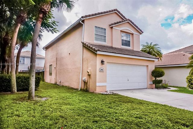 6864 Sugarloaf Key St, Lake Worth, FL 33467