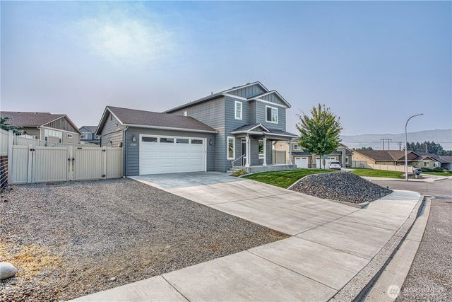 2202 Maryhill Street SE, East Wenatchee, WA 98802