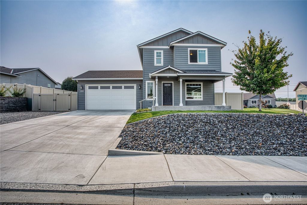 2202 Maryhill Street SE, East Wenatchee, WA 98802