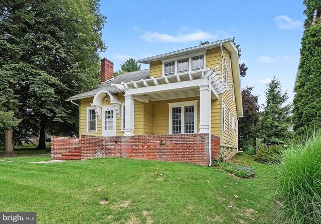 941 STATE ST, Millersburg, PA 17061