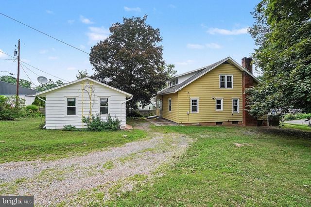 941 STATE ST, Millersburg, PA 17061