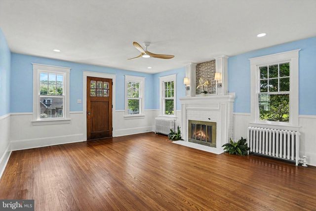 941 STATE ST, Millersburg, PA 17061