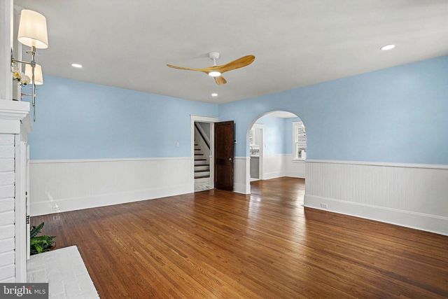 941 STATE ST, Millersburg, PA 17061