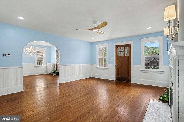941 STATE ST, Millersburg, PA 17061