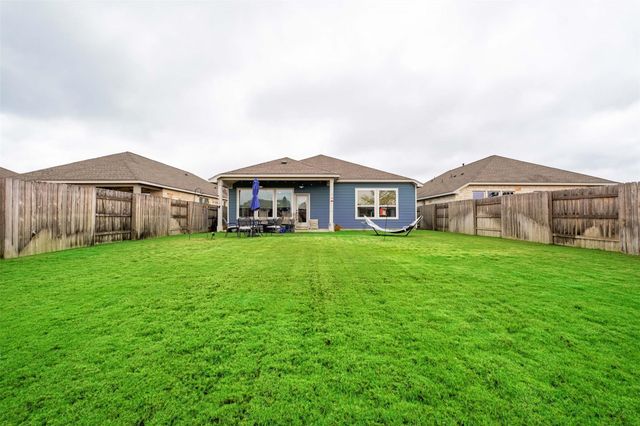 124 Patrick Herndon DR, Bastrop, TX 78602