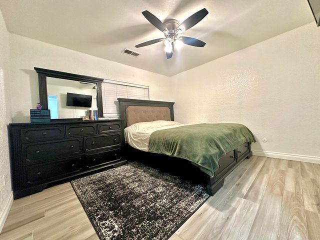 1060 W Thurman Avenue, Porterville, CA 93257