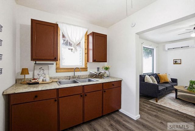 821 E 10th Street, Idaho Falls, ID 83401