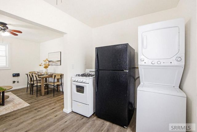 821 E 10th Street, Idaho Falls, ID 83401