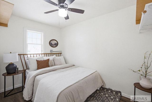 821 E 10th Street, Idaho Falls, ID 83401