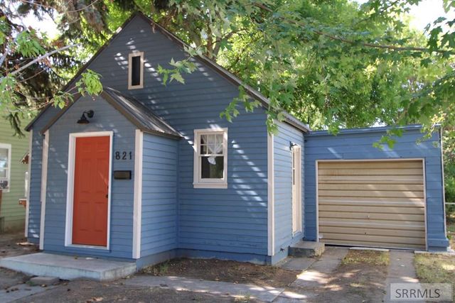 821 E 10th Street, Idaho Falls, ID 83401