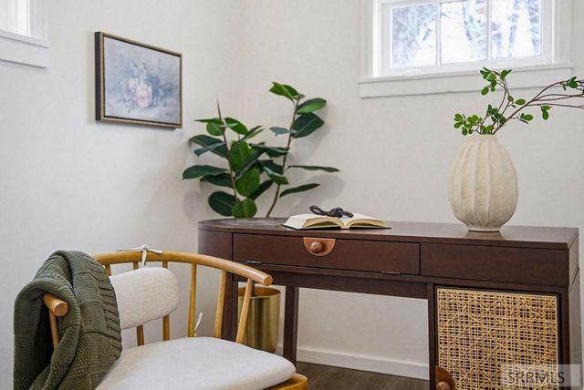 821 E 10th Street, Idaho Falls, ID 83401