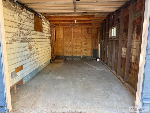 821 E 10th Street, Idaho Falls, ID 83401