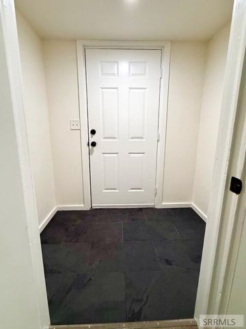 821 E 10th Street, Idaho Falls, ID 83401