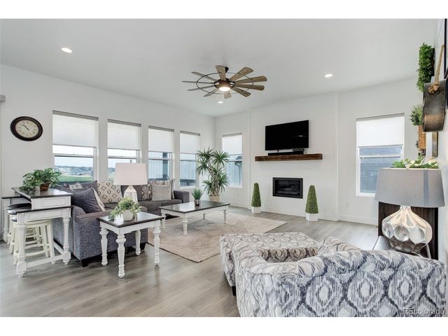39405 Stockton Cir, Elizabeth, CO 80107