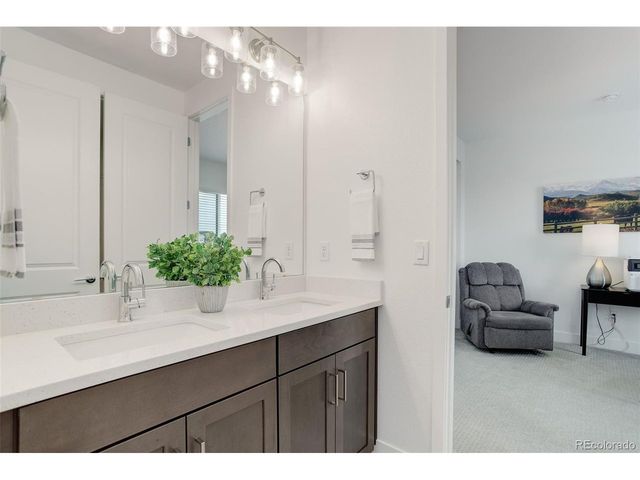 39405 Stockton Cir, Elizabeth, CO 80107