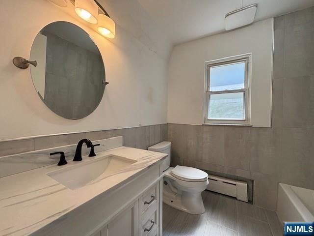 166 Morningside Lane, Palisades Park, NJ 07650