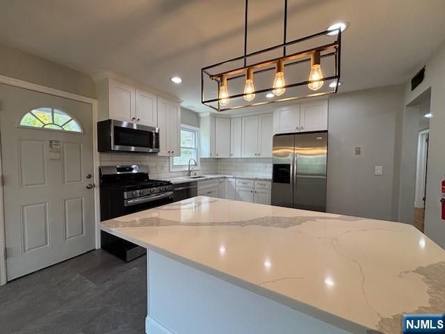 166 Morningside Lane, Palisades Park, NJ 07650