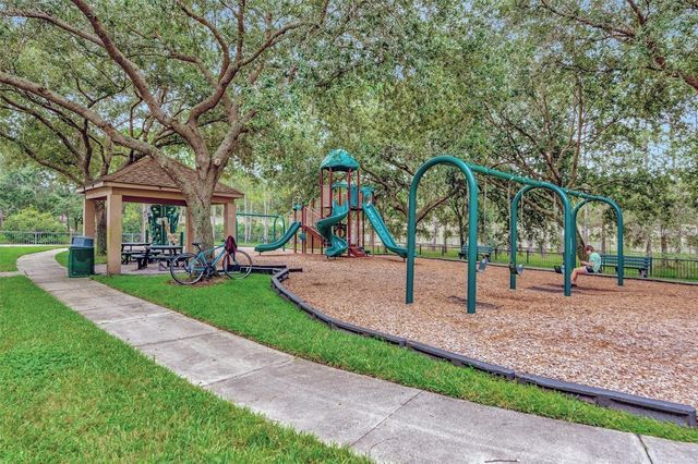 18821 MAISONS DRIVE, Lutz, FL 33558