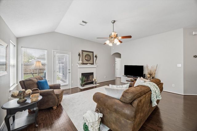21583 Kings Bend Drive, Kingwood, TX 77339