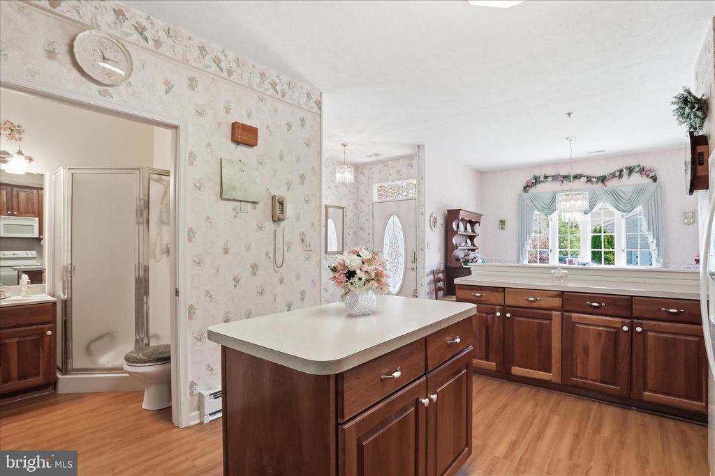 Image 16 of property listing at 352 SUNBROOK LN #117, Hagerstown, MD 21742