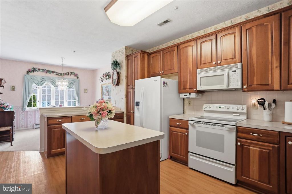 Image 17 of property listing at 352 SUNBROOK LN #117, Hagerstown, MD 21742