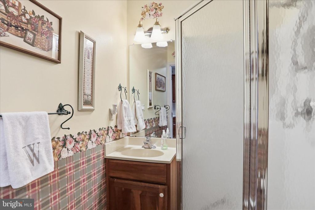 Image 18 of property listing at 352 SUNBROOK LN #117, Hagerstown, MD 21742