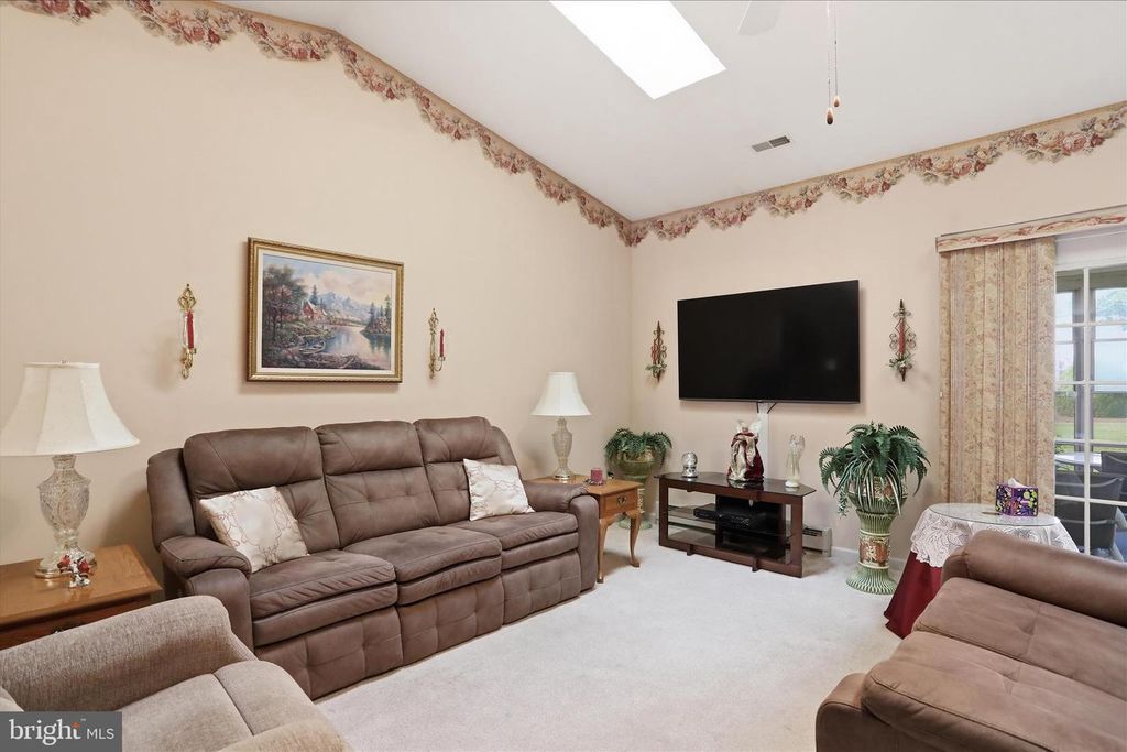 Image 19 of property listing at 352 SUNBROOK LN #117, Hagerstown, MD 21742