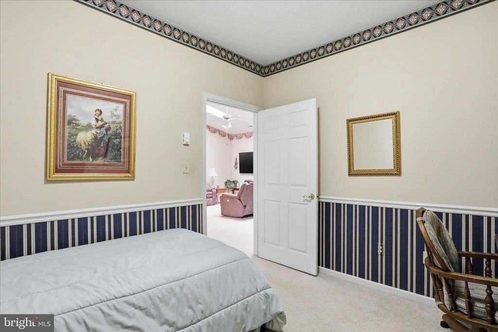 Image 24 of property listing at 352 SUNBROOK LN #117, Hagerstown, MD 21742