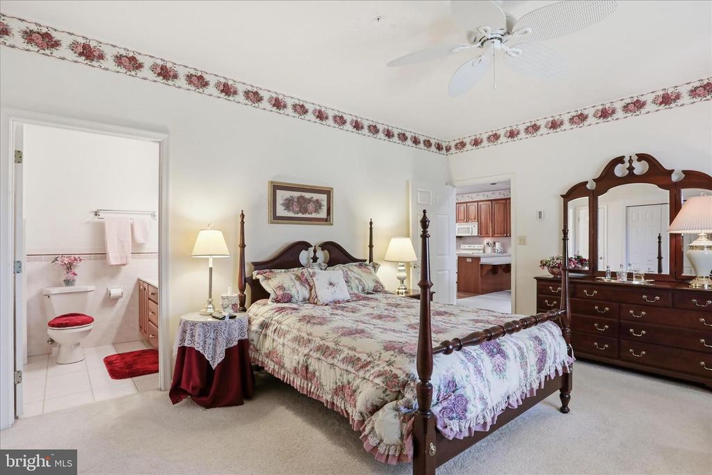 Image 26 of property listing at 352 SUNBROOK LN #117, Hagerstown, MD 21742