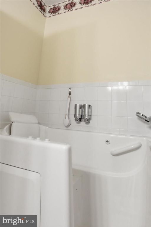 Image 29 of property listing at 352 SUNBROOK LN #117, Hagerstown, MD 21742