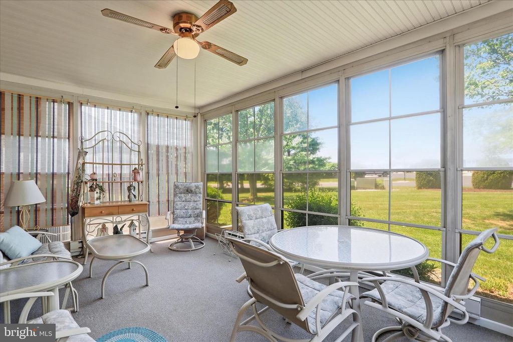 Image 30 of property listing at 352 SUNBROOK LN #117, Hagerstown, MD 21742