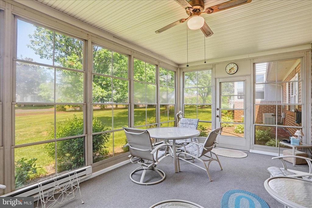 Image 32 of property listing at 352 SUNBROOK LN #117, Hagerstown, MD 21742
