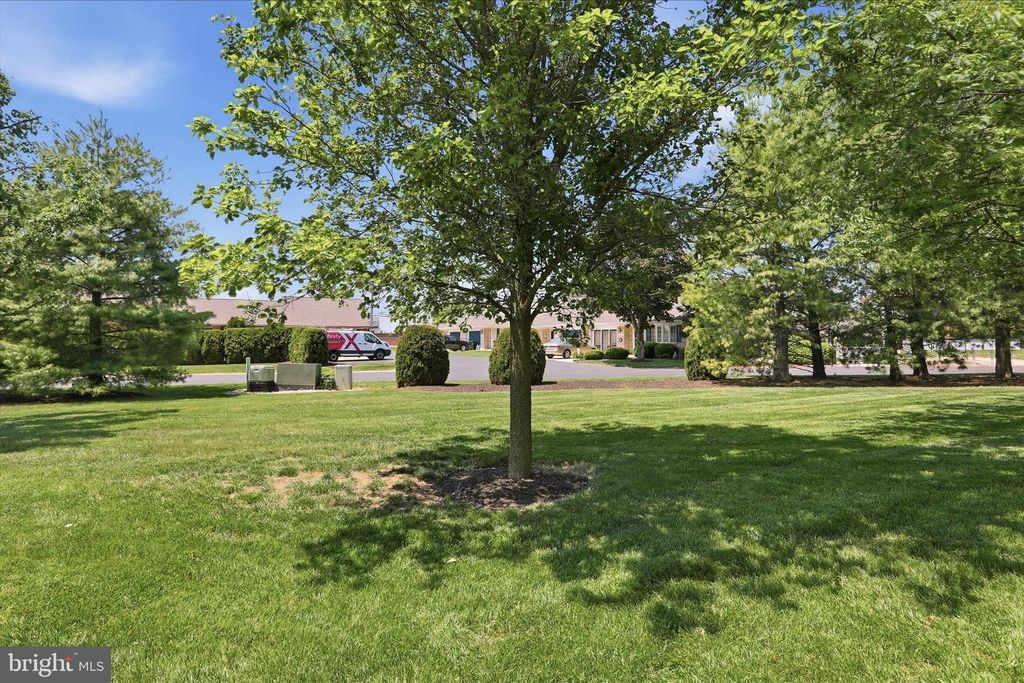 Image 37 of property listing at 352 SUNBROOK LN #117, Hagerstown, MD 21742