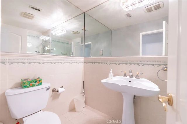 333 W Wistaria Avenue, Arcadia, CA 91007