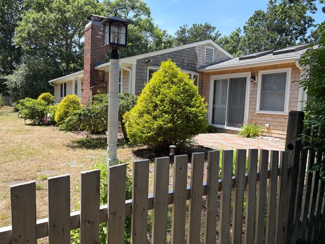 375 Meetinghouse Road, Eastham, MA 02642