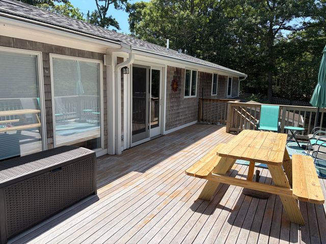 375 Meetinghouse Road, Eastham, MA 02642