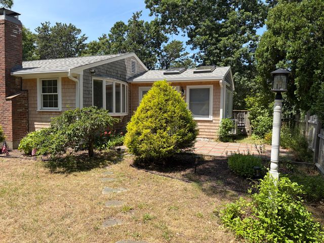 375 Meetinghouse Road, Eastham, MA 02642