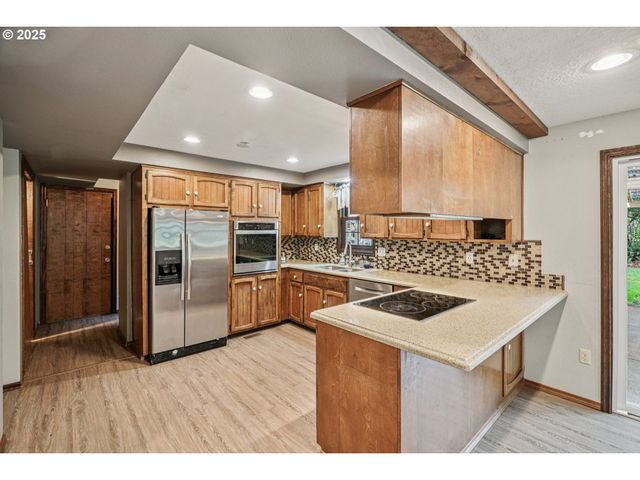 27882 S MOTE Ln, Colton, OR 97017