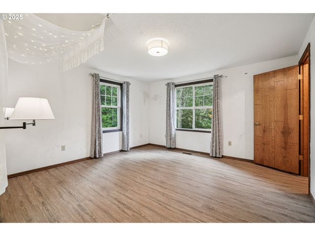 27882 S MOTE Ln, Colton, OR 97017