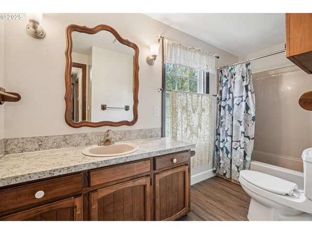 27882 S MOTE Ln, Colton, OR 97017