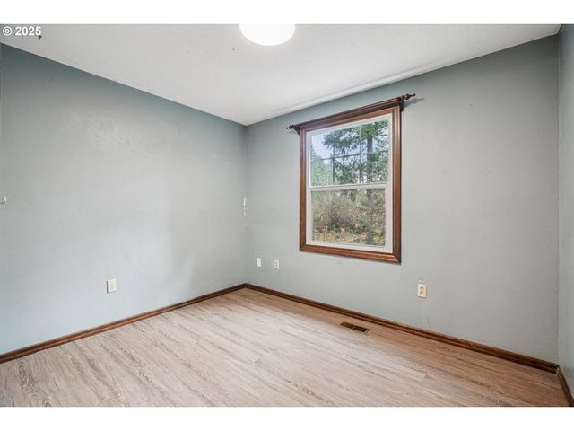 27882 S MOTE Ln, Colton, OR 97017