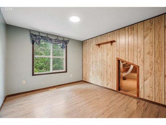 27882 S MOTE Ln, Colton, OR 97017