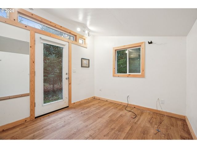 27882 S MOTE Ln, Colton, OR 97017