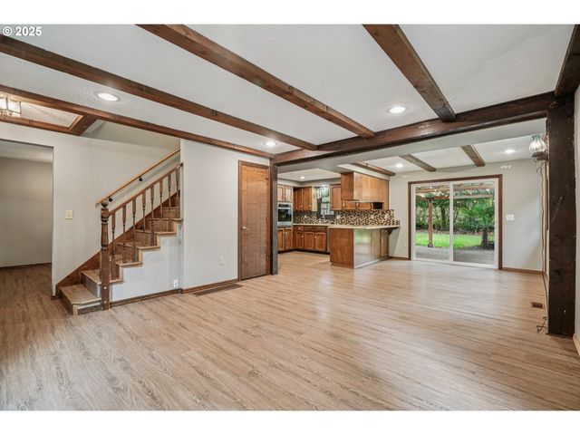 27882 S MOTE Ln, Colton, OR 97017