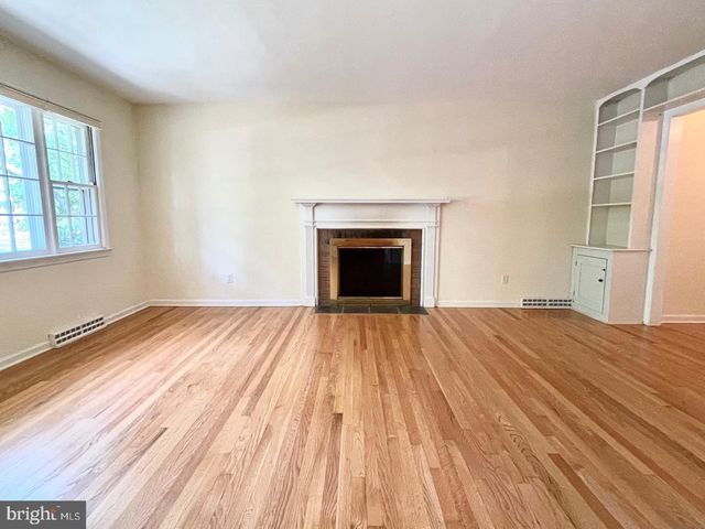 33 MONROE LN, Princeton, NJ 08540