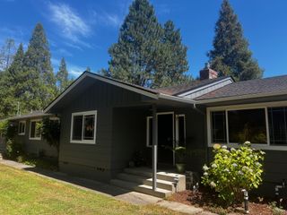 235 Larkin Road, Grants Pass, OR 97527