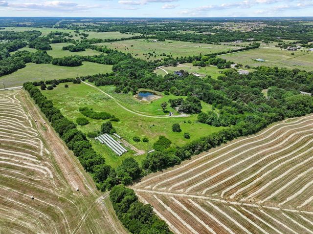 747 Vineyard Road, Gunter, TX 75058