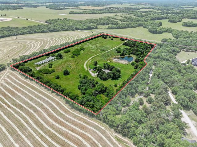 747 Vineyard Road, Gunter, TX 75058